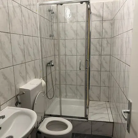 Budget-Friendly 2+1 Haven: Central Vienna Delight Exterior photo